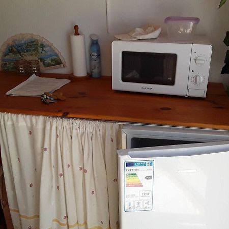 2-Bed Apartment - Sleeps 3 - Parking - Near Albox Luaran gambar