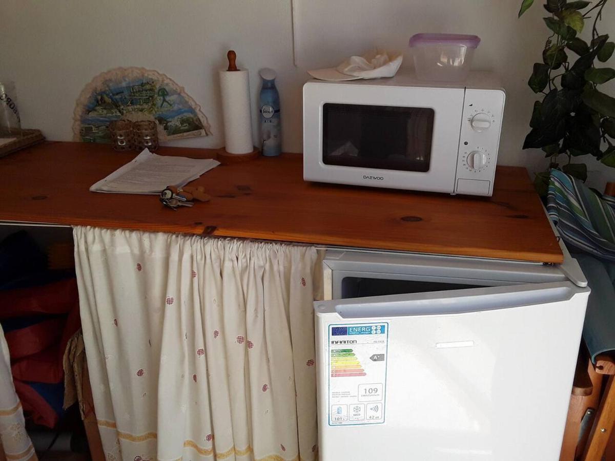 2-Bed Apartment - Sleeps 3 - Parking - Near Albox Luaran gambar